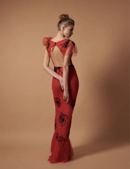 Robe longue de fête en tulle brodé d'appliqués