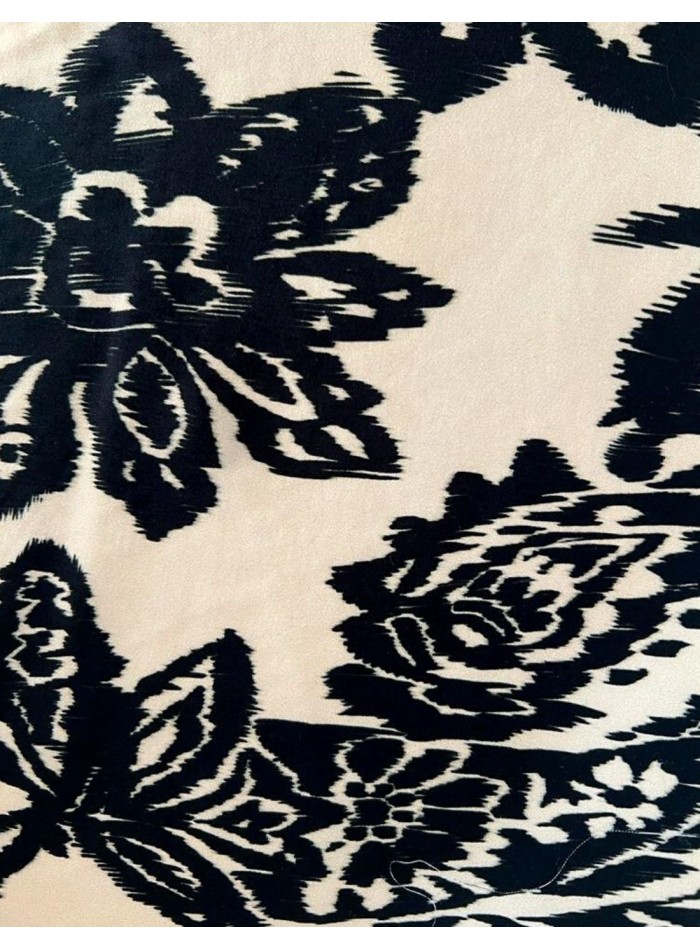 Vestido midi de fiesta para eventos de día.