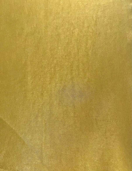 Vestido de fiesta midi satinado con escote pico y falda fluida