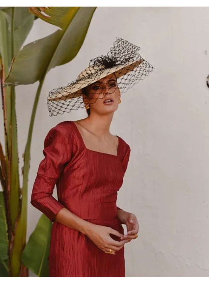 Robe de soirée midi en satin rouge avec nœud