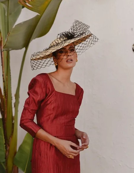 Vestido midi de fiesta rojo satén con lazo