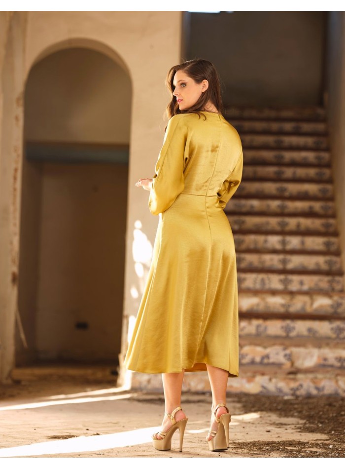 Robe de soirée midi en satin avec nœud central