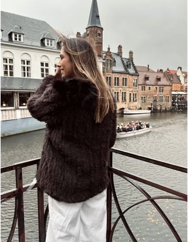 Veste en fourrure avec col et manches longues 2