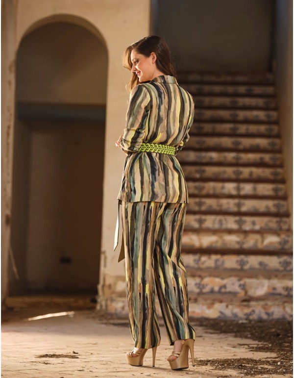 Conjunto de chaqueta fluida y pantalón recto estampado 2