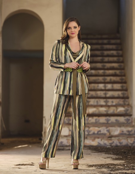 Flowing jacket and printed straight pants ensemble