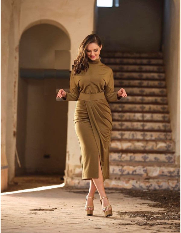 Midi party dress for guests.