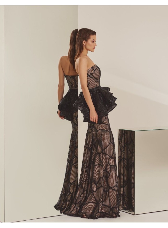 Robe longue de fête en dentelle noire avec surjupe