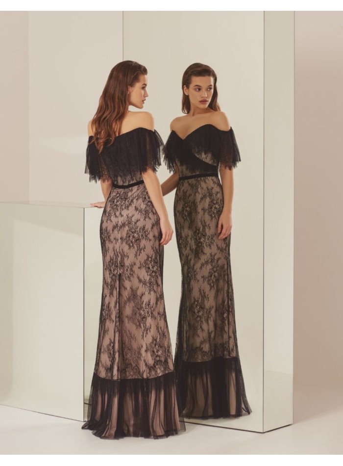 Vestido de fiesta negro con encaje y capas de tul