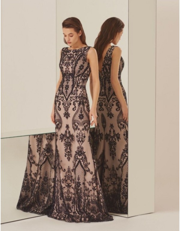 Long party dress with black lace print