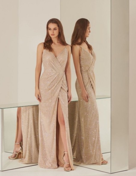 Vestido de fiesta dorado largo cruzado con abertura