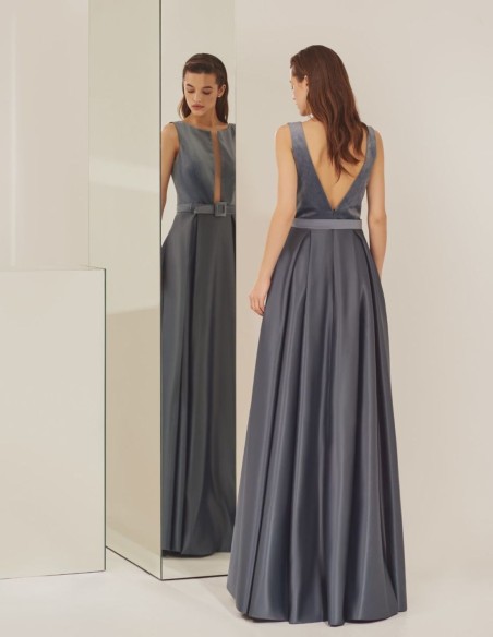 Long combined sleeveless party dress