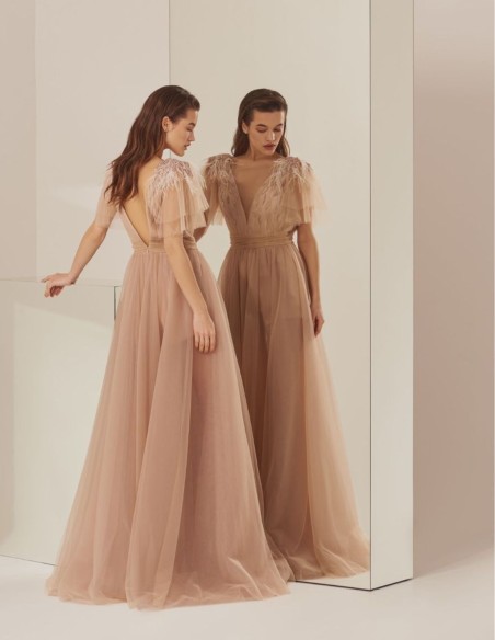 Robe longue de fête en tulle rose poudré