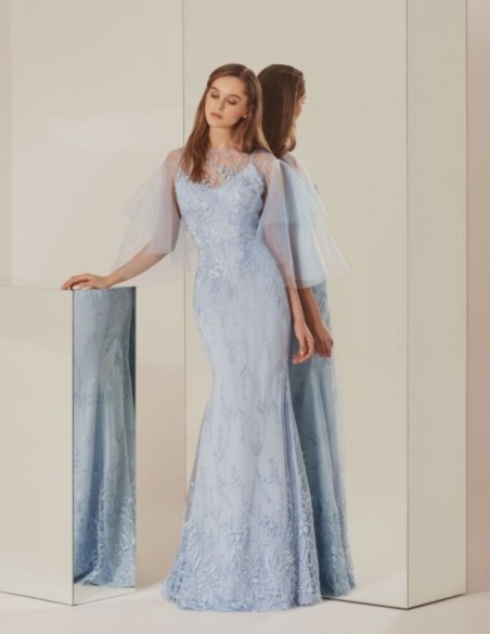 Light blue party dress with lace and short tulle sleeves