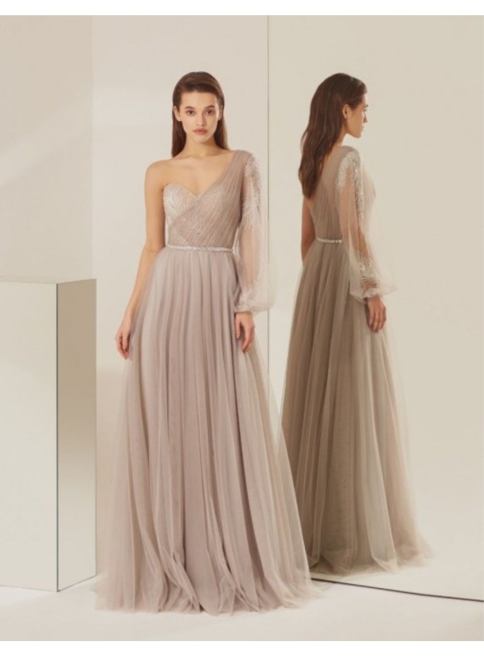 Vestido de fiesta largo asimétrico con falda de tul