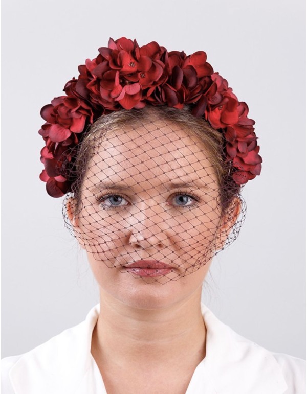 Diadema de fiesta floral en tonos rojizos con rejilla