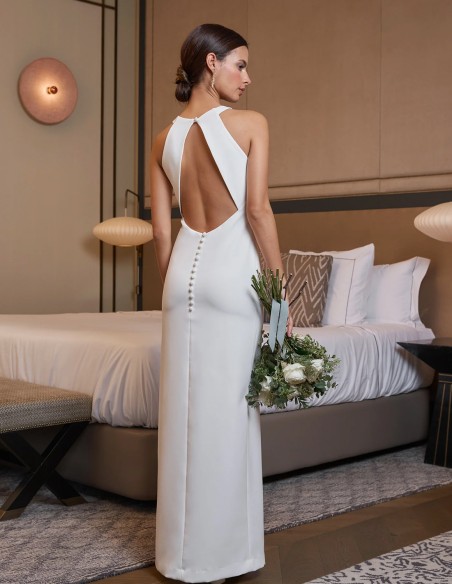 Robe longue de mariage avec encolure dos nu et dos ouvert