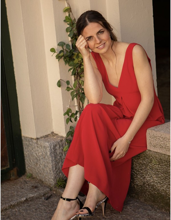 Red satin midi party dress with neckline 2