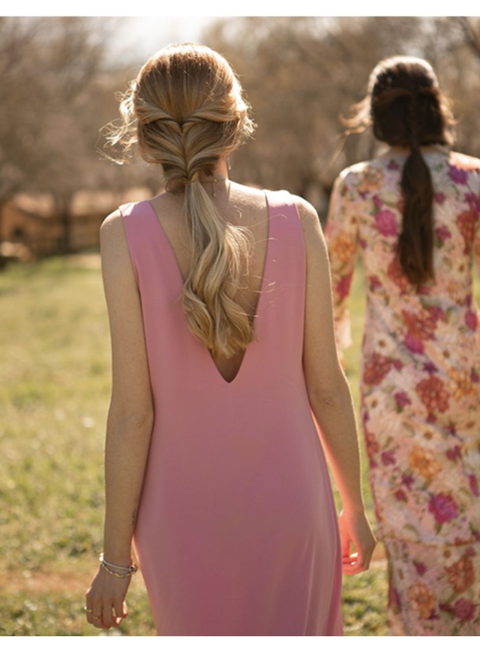 Robe de soirée midi en satin rose Camellia