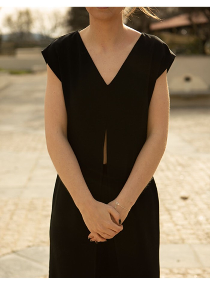 Pantalón midi negro de pinzas con cintura alta