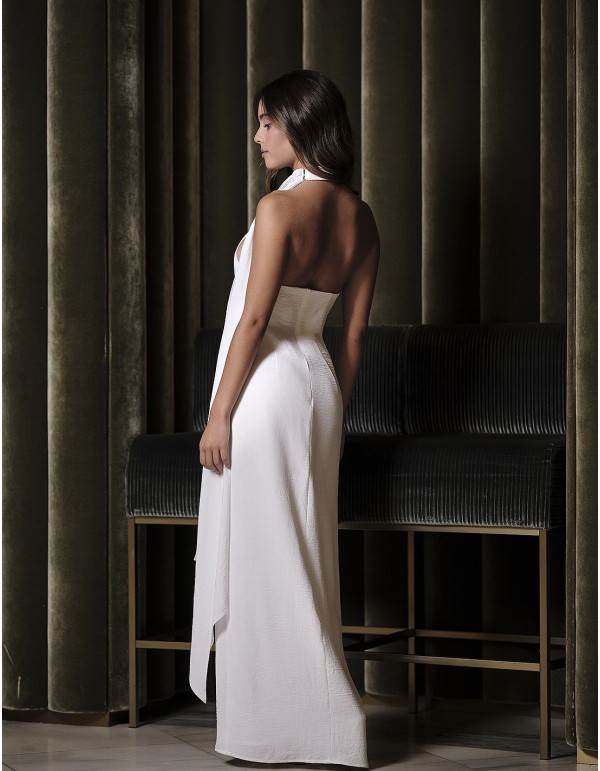 Vestido largo de fiesta con escote halter y capa espalda 2