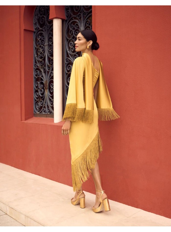 Vestido midi de fiesta con flecos para mujer.