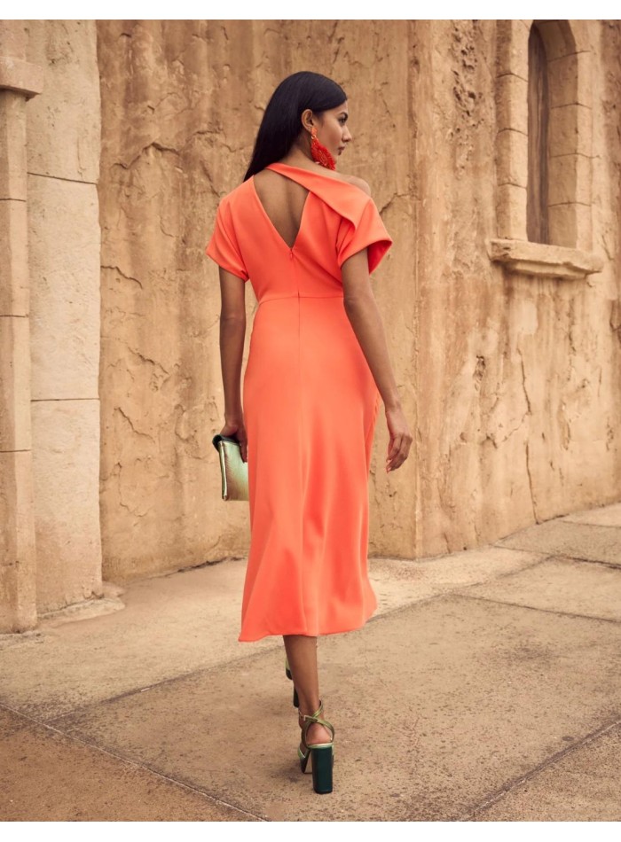 Fitted midi party dress with flowing skirt.