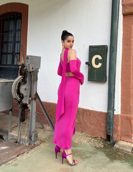 Vestido midi de fiesta fruncido cut-out con adorno floral