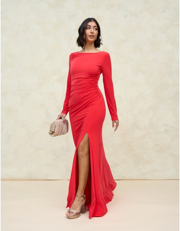 Long party dress in silk knit with ruching and slit