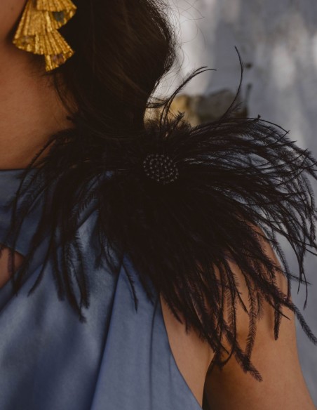 Robe de soirée midi en satin avec encolure asymétrique et laçage