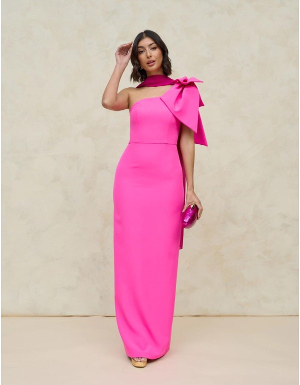 Long pink party dress for guests. 2