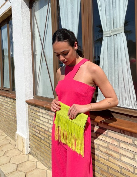 Mono de fiesta para graduaciones.