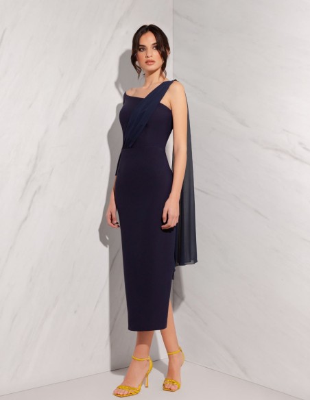 Vestido midi de fiesta con escote asimétrico y capa