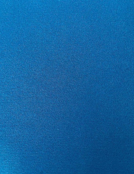 Robe de soirée midi avec jupe asymétrique et détails fantaisistes