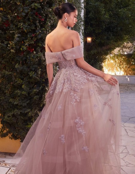 Long party dress with floral embroidery and sweetheart neckline and removable sash for guest