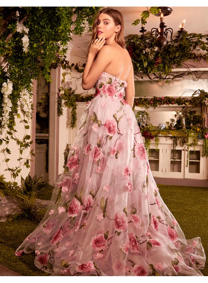 Robe de bal en organza floral sans bretelles...