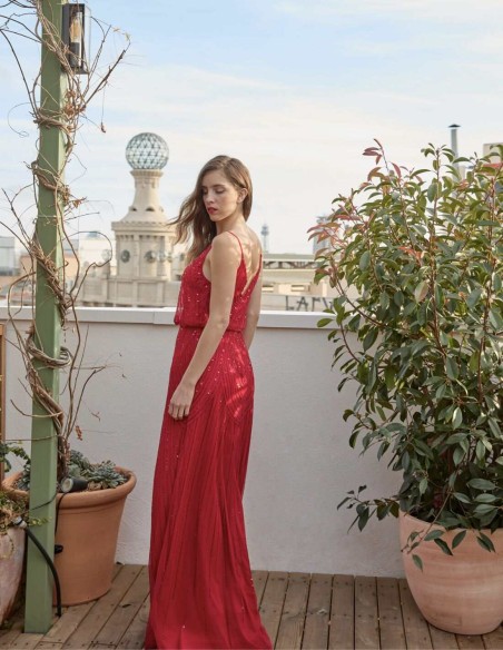 Robe longue de fête avec perles et décolleté dans le dos