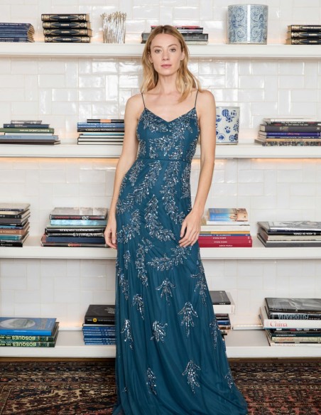 Vestido de fiesta largo con tirantes y pedrería