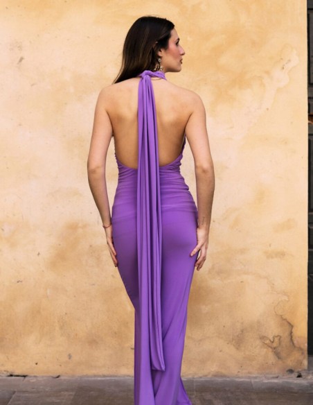 Robe de soirée midi lilas avec encolure licou et jupe fendue