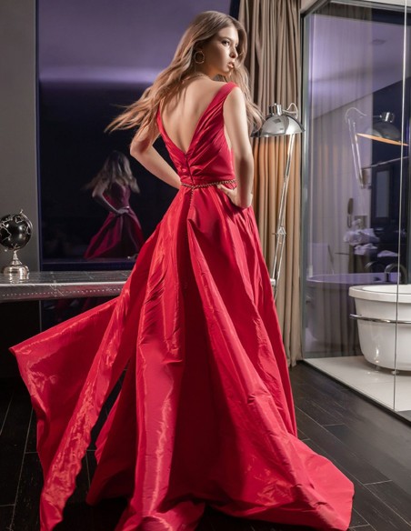 Long party dress with side slit and ruched bodice