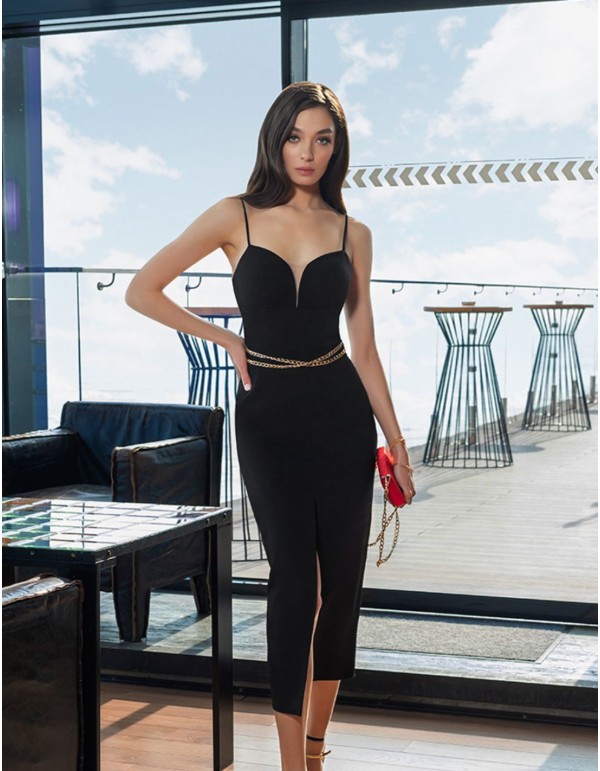 Robe de soirée midi avec fente sur le devant et encolure...