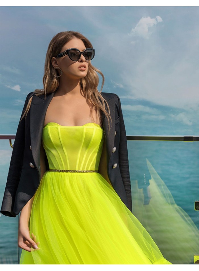 Robe midi de soirée fluo avec jupe évasée en tulle