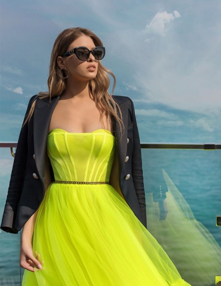 Vestido midi de fiesta fluor con falda evasé de tul