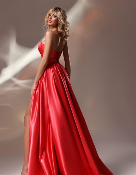 Robe longue de fête avec bustier et fente dans la Jupe