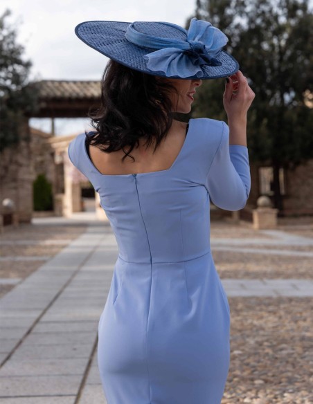 Midi party dress with maxi flower brooch