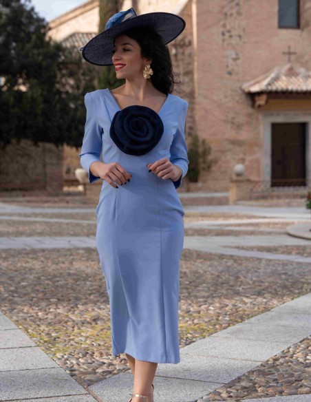 Vestido de fiesta midi con maxi flor