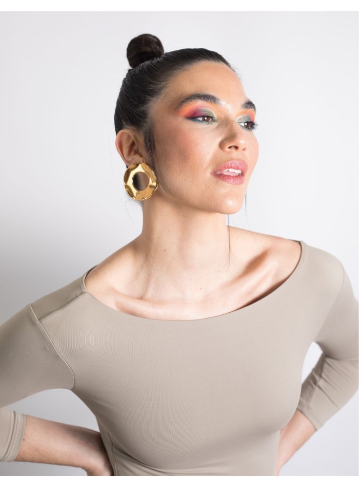 Gold plated circular wavy maxi party earrings