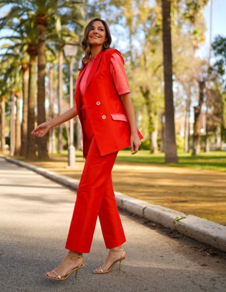 Blusa de fiesta satinada con manga francesa abullonada