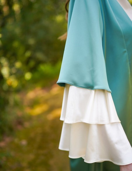 Long party kimono with maxi ruffles on the sleeves