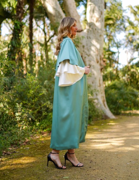 Long party kimono with maxi ruffles on the sleeves