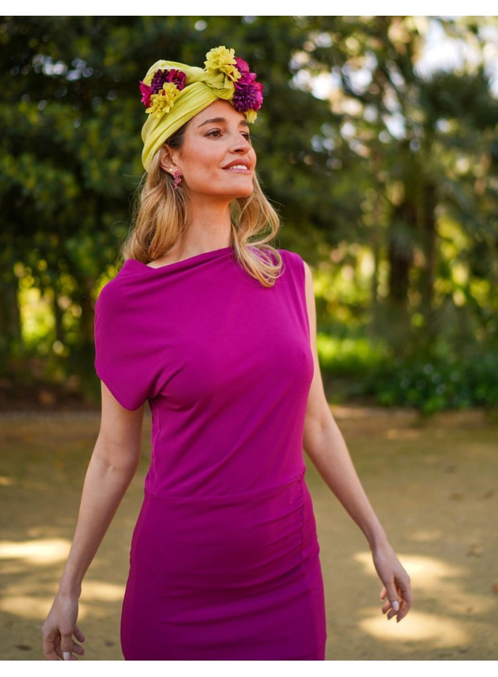 Vestido de fiesta midi berenjena con abertura...